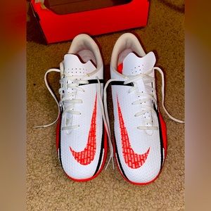 Nike Phantom GT2 Club MG Multi- Ground soccer cleats. Size M 5.5/ W 7